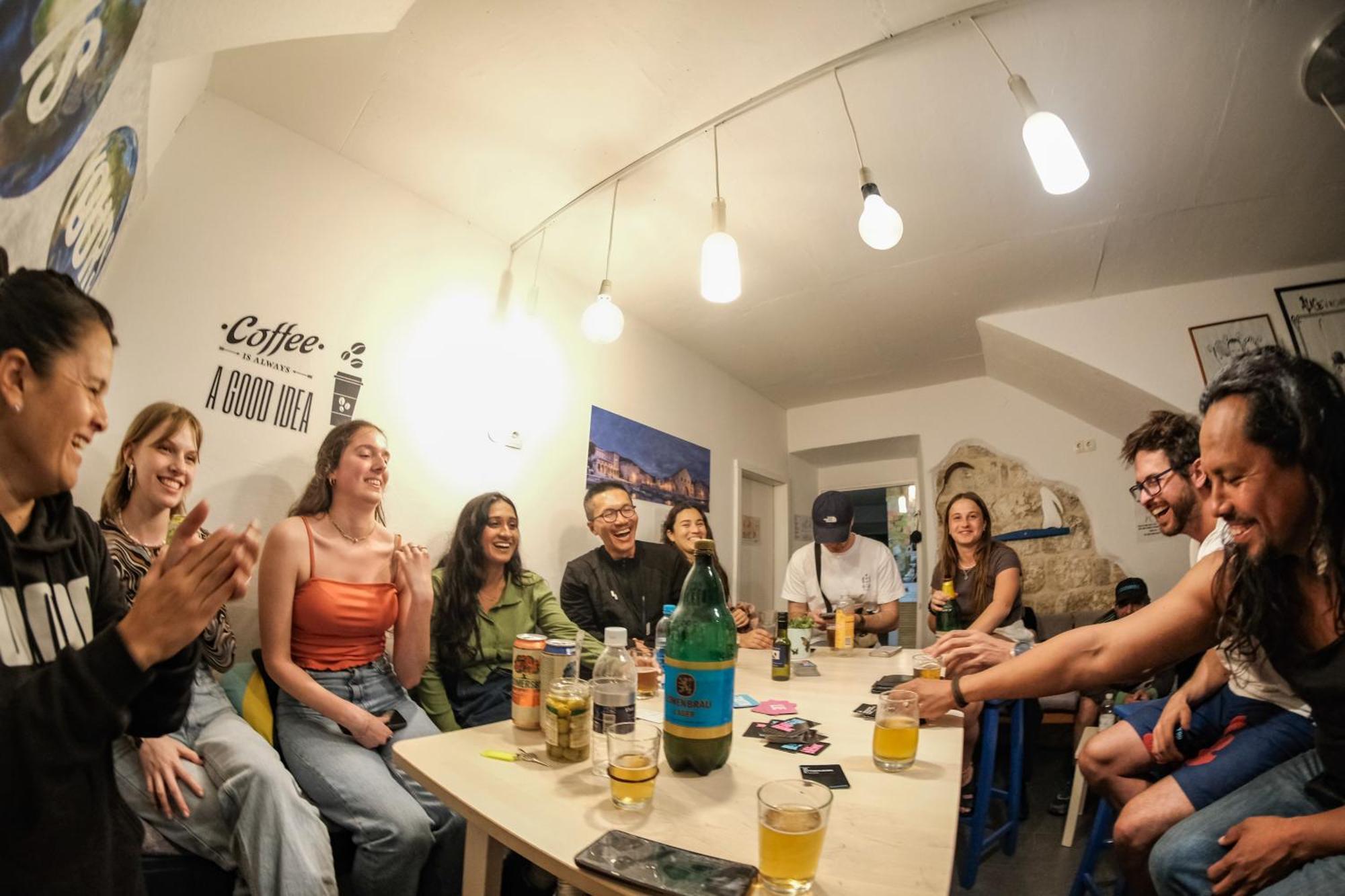 White Rabbit Hostel フヴァル エクステリア 写真
