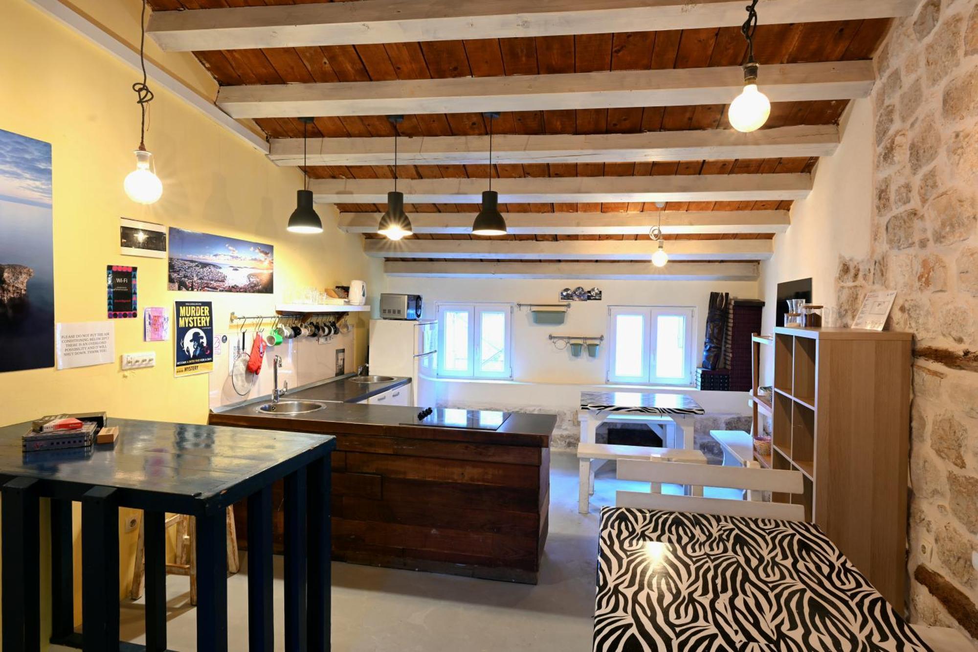 White Rabbit Hostel フヴァル エクステリア 写真