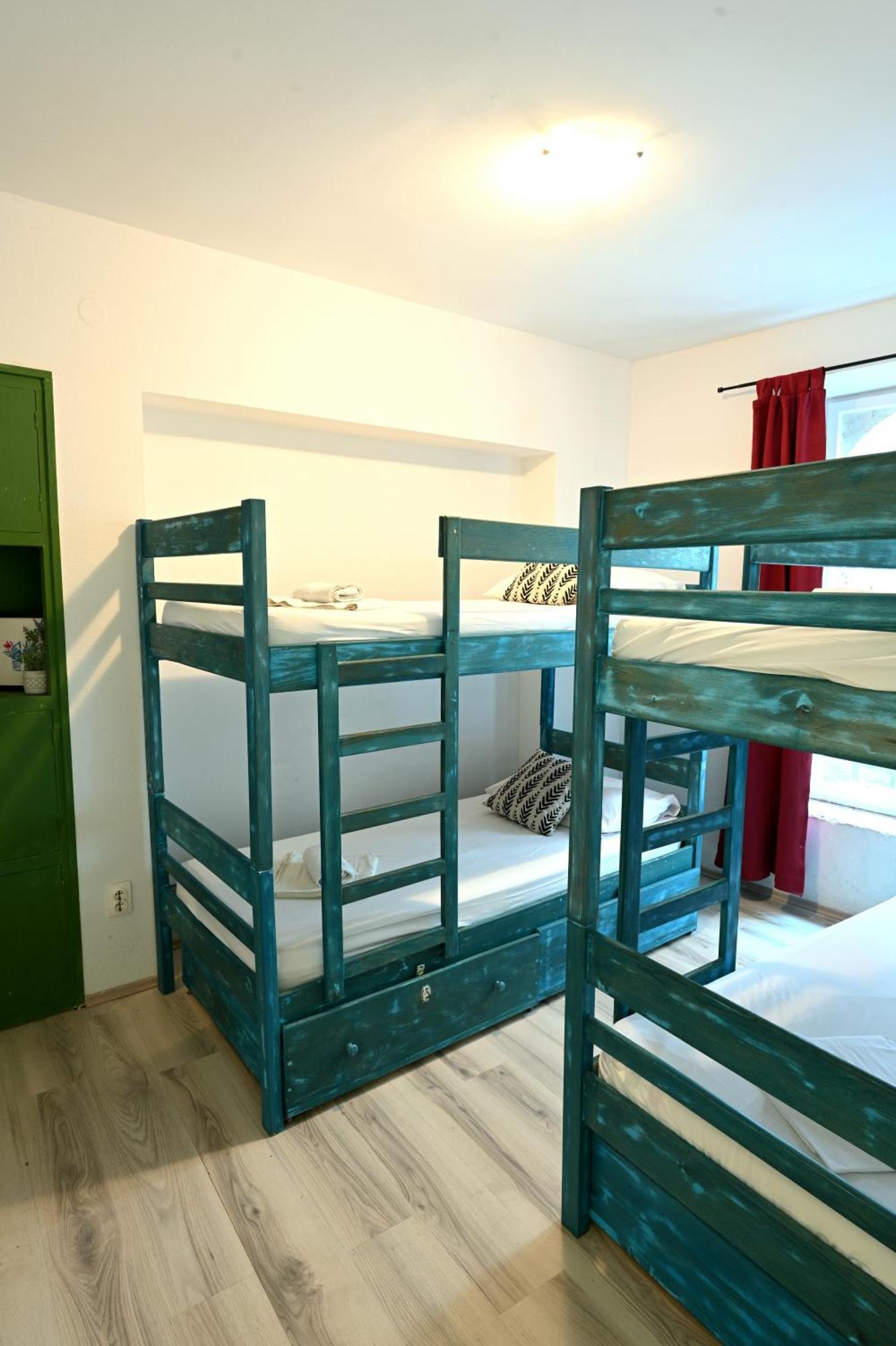 White Rabbit Hostel フヴァル エクステリア 写真