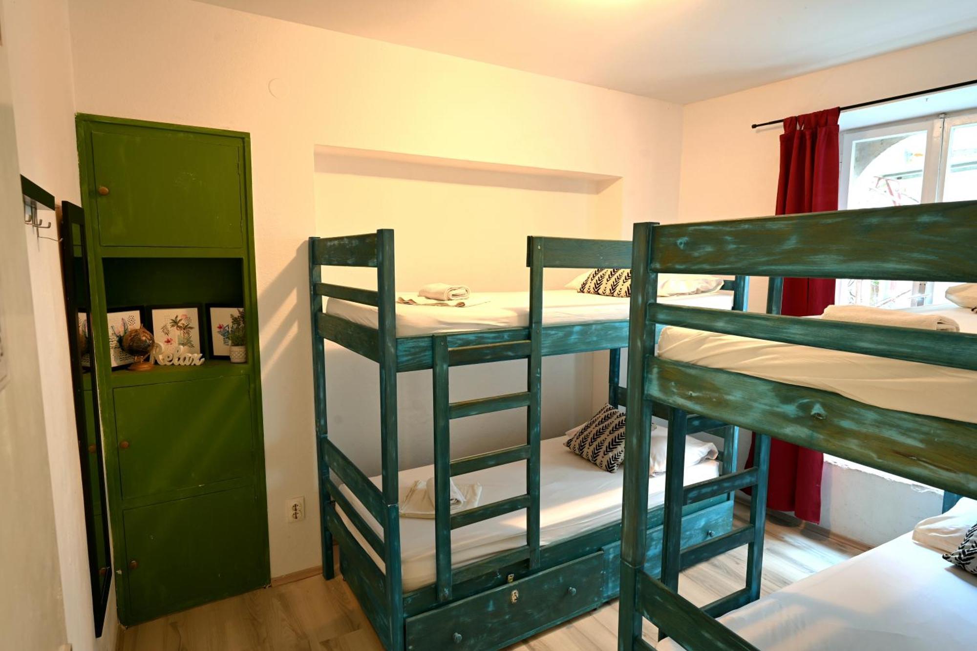 White Rabbit Hostel フヴァル エクステリア 写真