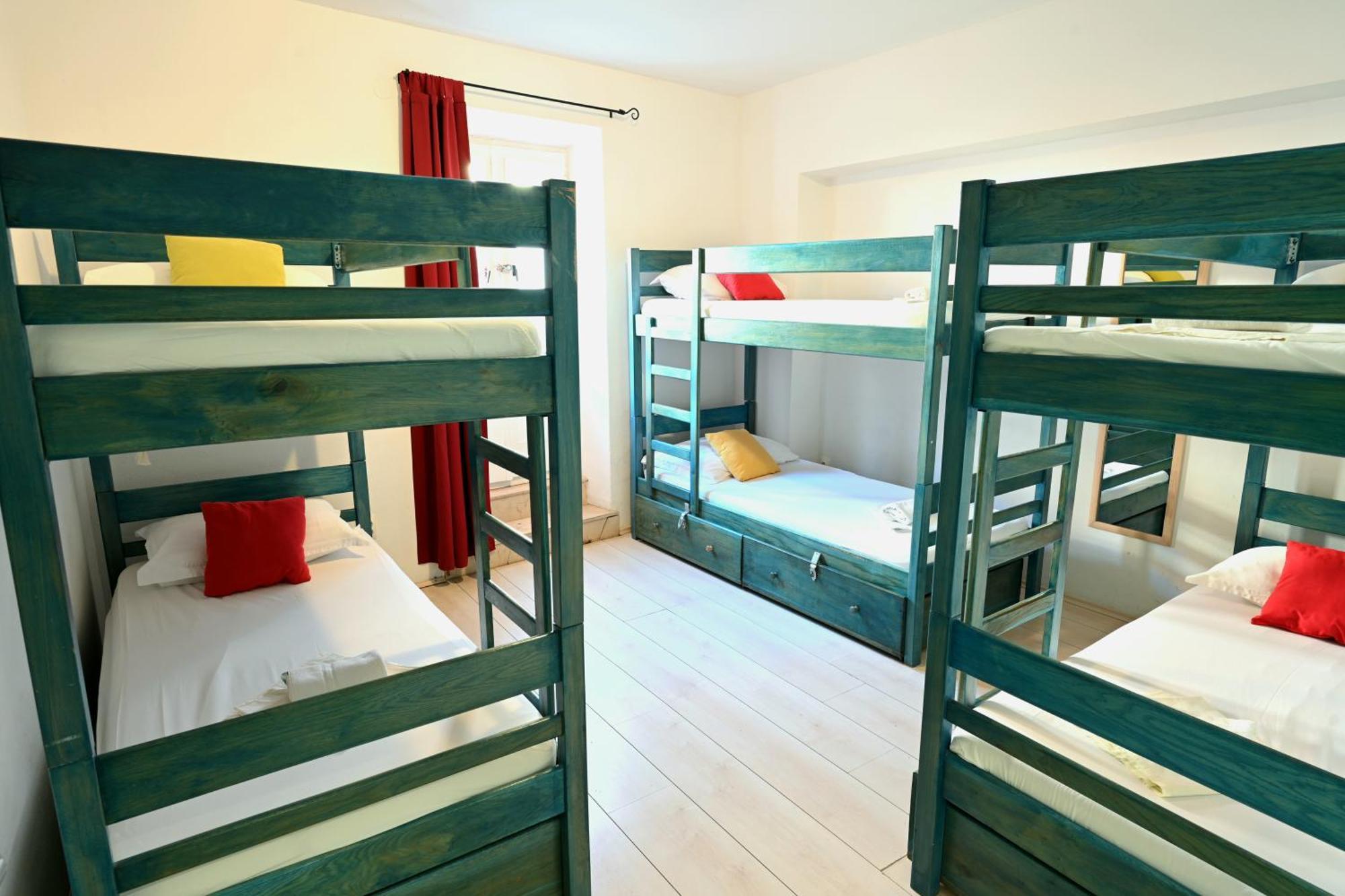 White Rabbit Hostel フヴァル エクステリア 写真