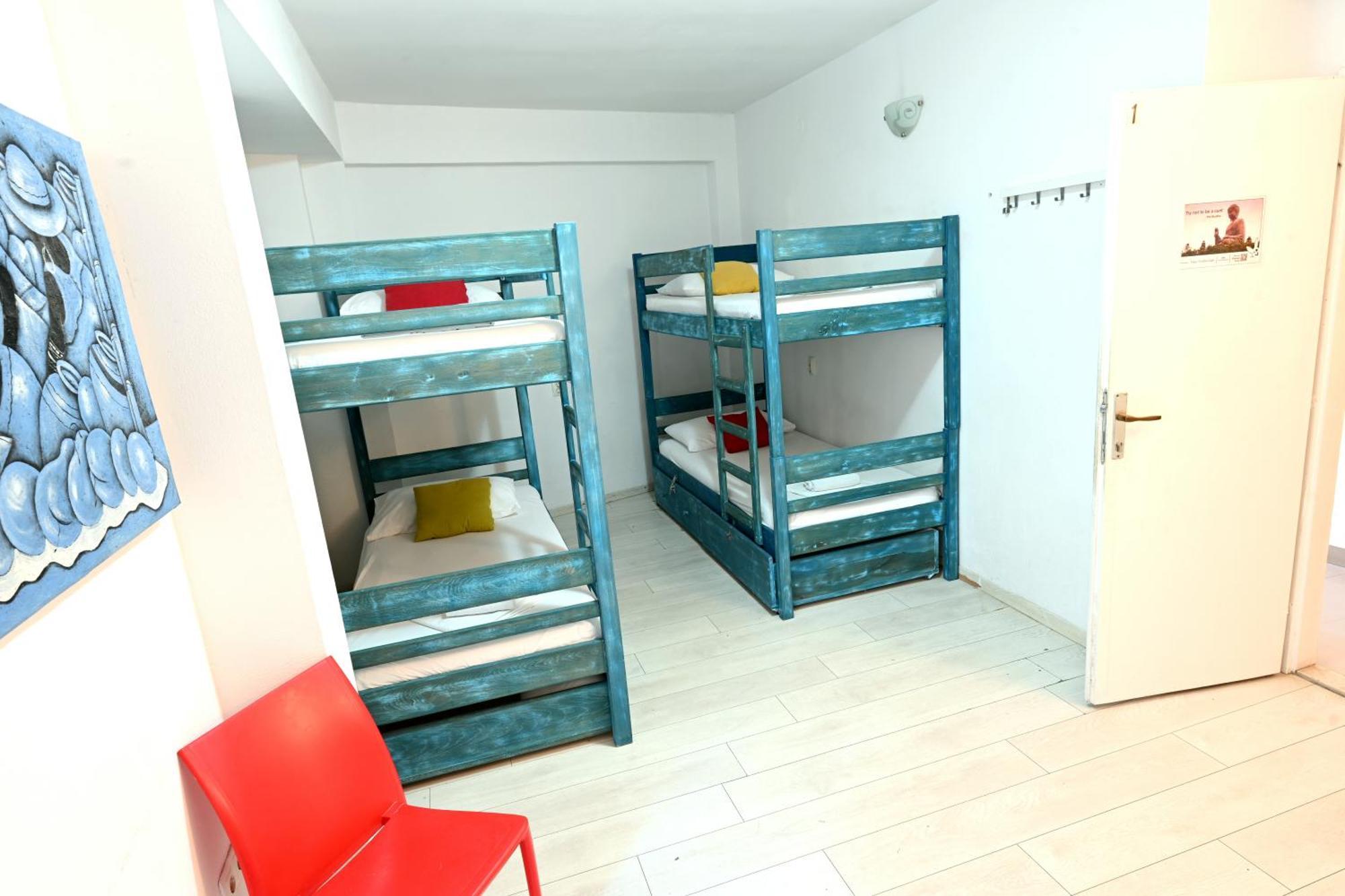 White Rabbit Hostel フヴァル エクステリア 写真