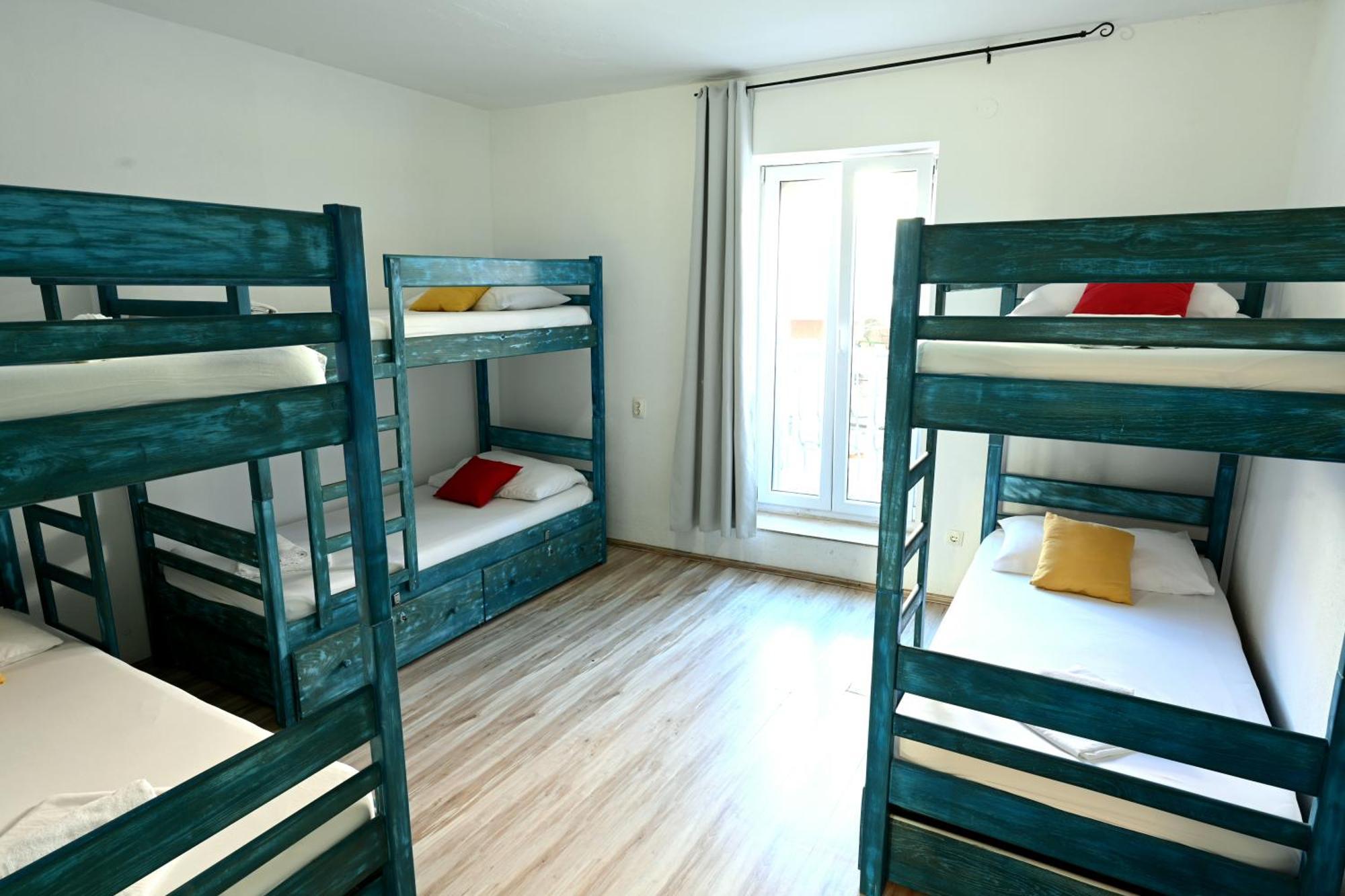 White Rabbit Hostel フヴァル エクステリア 写真