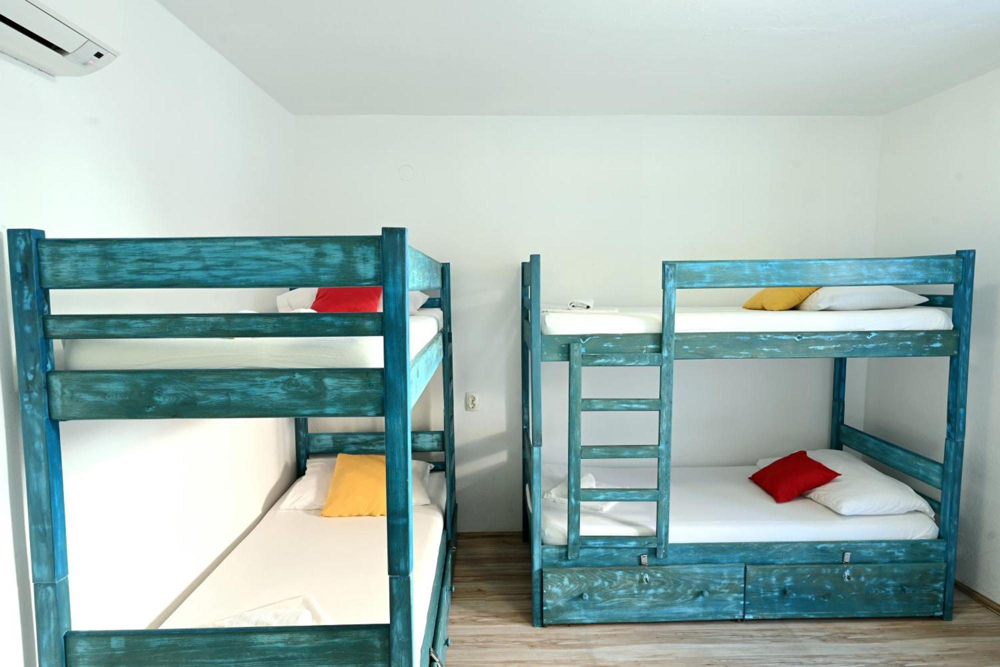 White Rabbit Hostel フヴァル エクステリア 写真